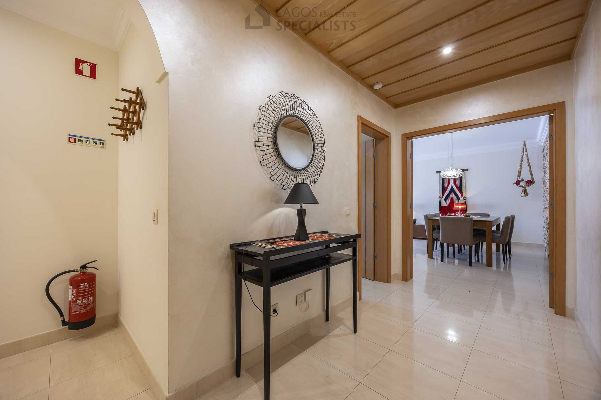 Spacious hallway apartment entrance - Lagos center