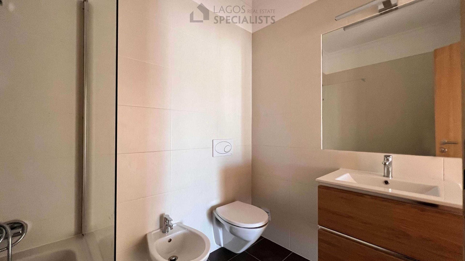 Modern bathroom