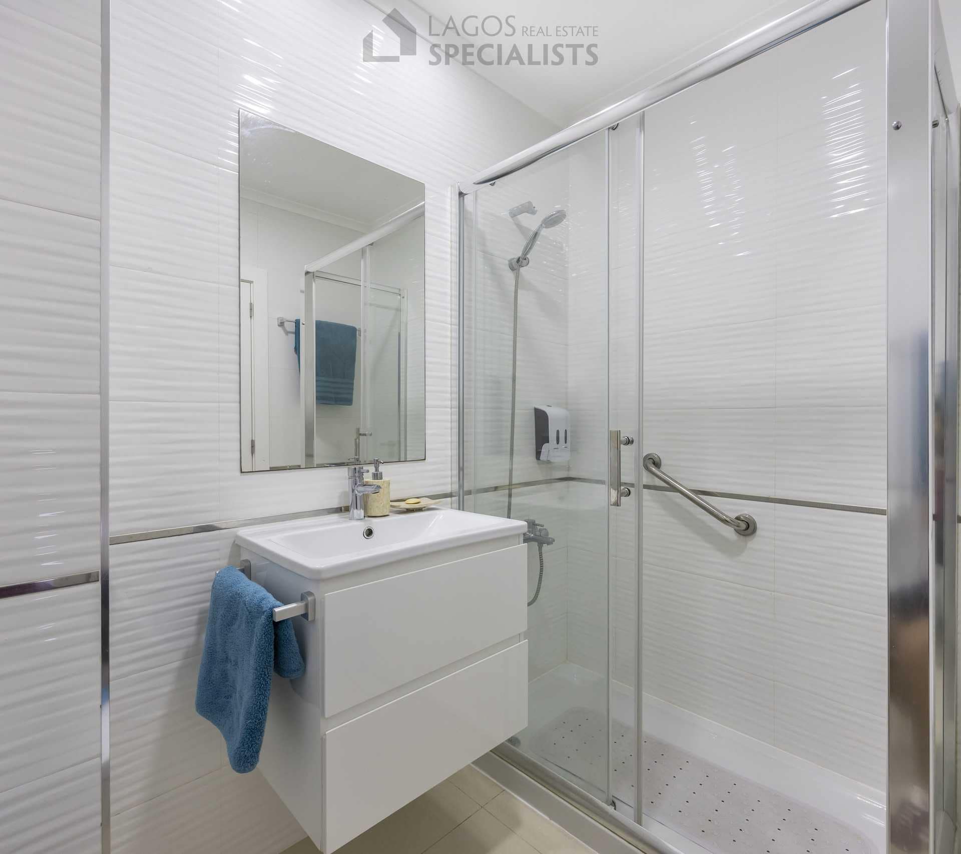 En-suite bathroom