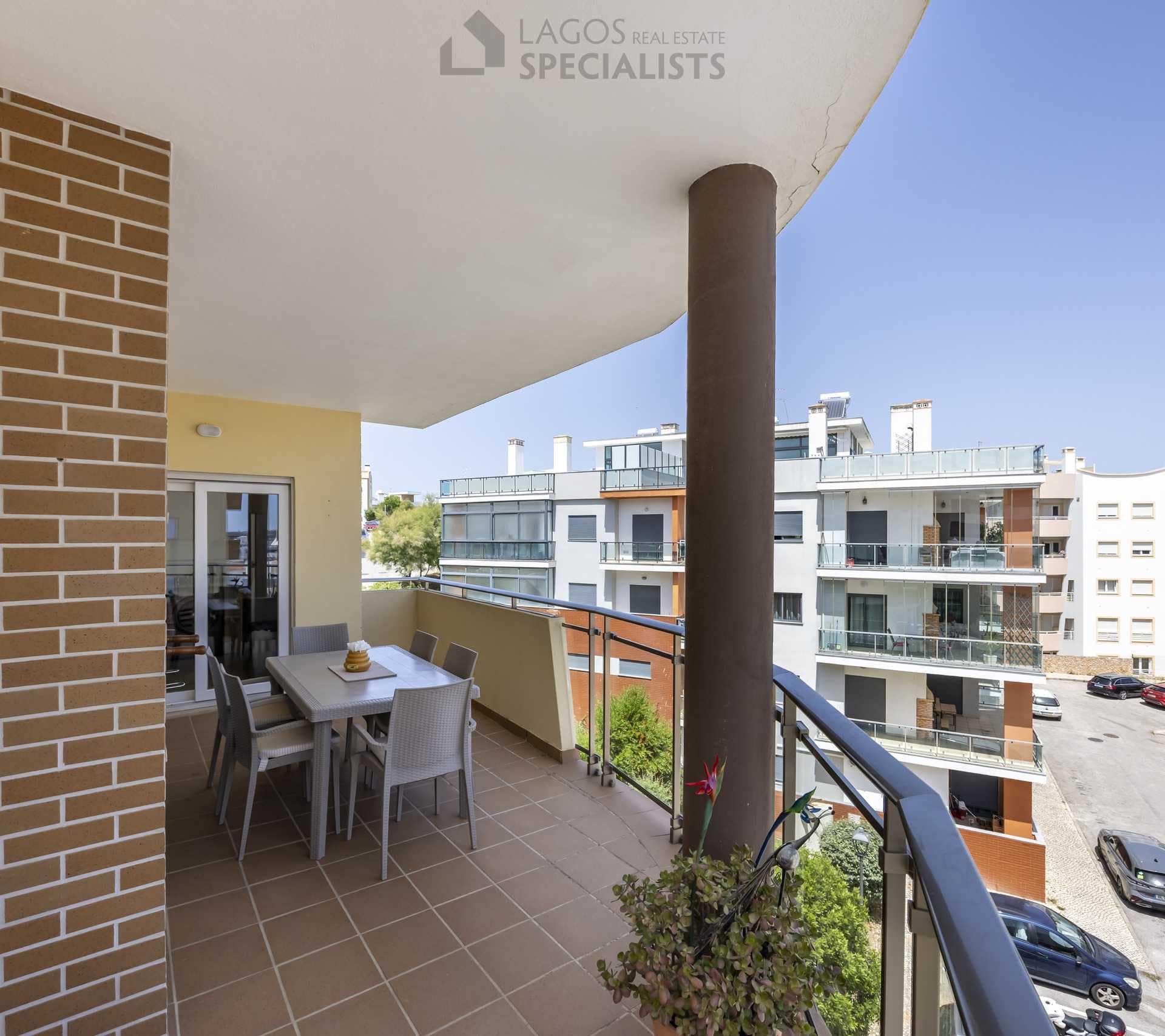 Common balcony and outside dining area