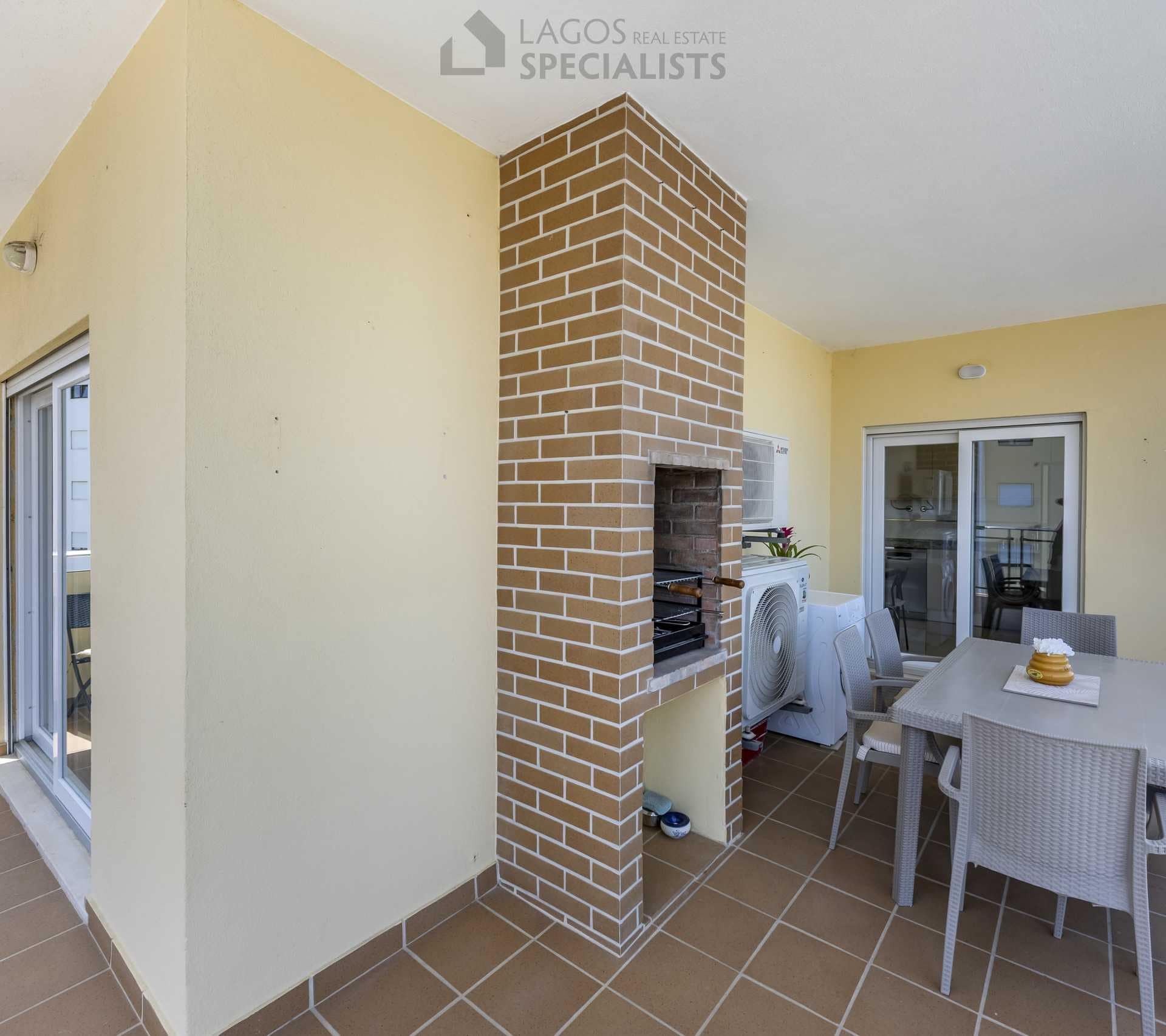 Common balcony and outside dining area